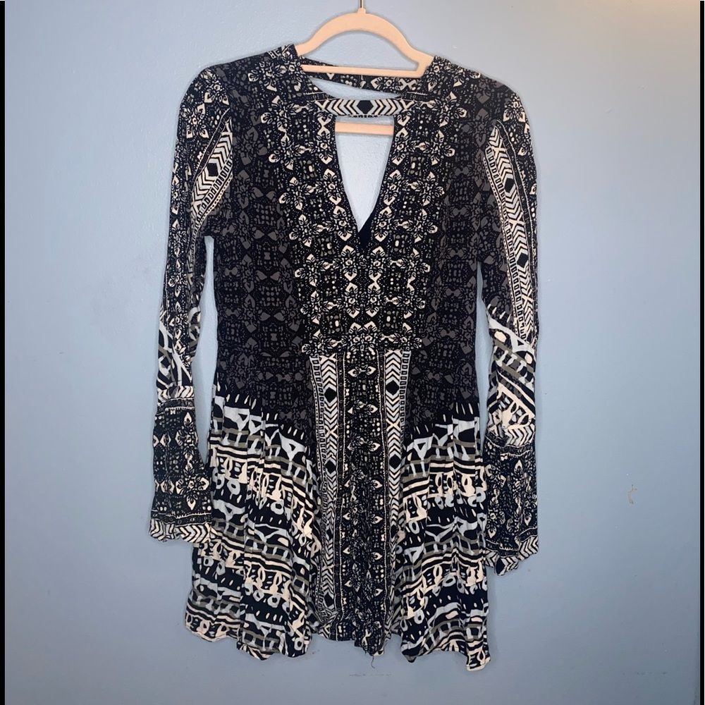 Free People OB565632 Tegan Border Printed Mini Dress in Black Size 4 - Picture 3 of 14